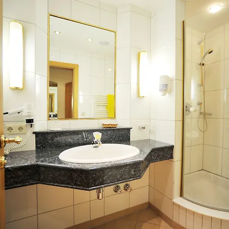 Hotel Thermal-badhotel Kirchler Tux