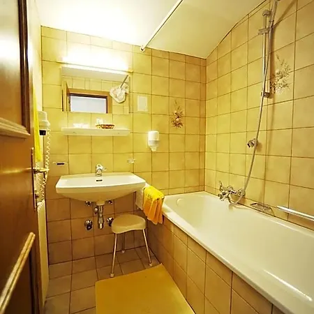 Thermal-badhotel Kirchler 4* Tux