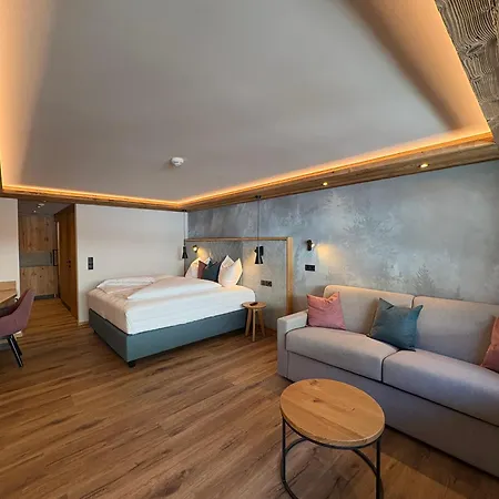 Thermal-badhotel Kirchler 4* Tux