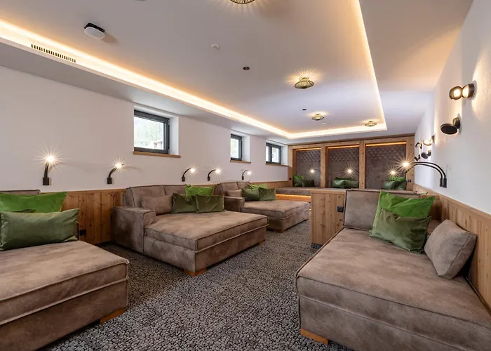 吉尔奇乐温暖酒店 酒店