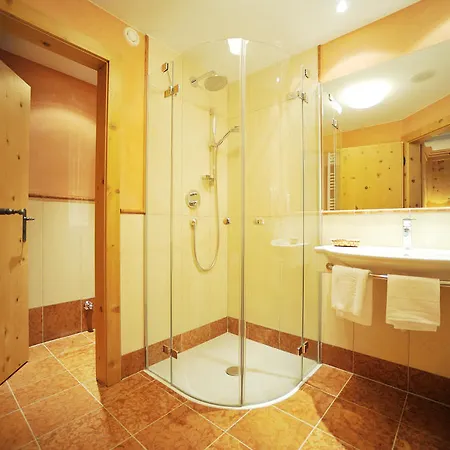 فندق ثيرمال-بادهوتل كيرشلر