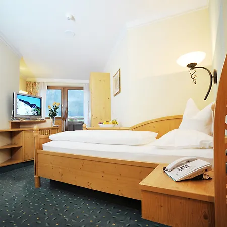 فندق ثيرمال-بادهوتل كيرشلر تكس